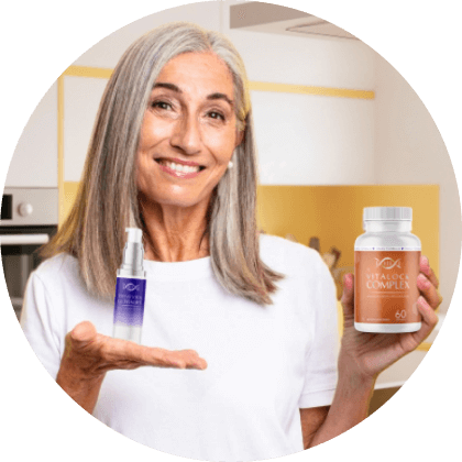 Synevra customer holding serum and supplement